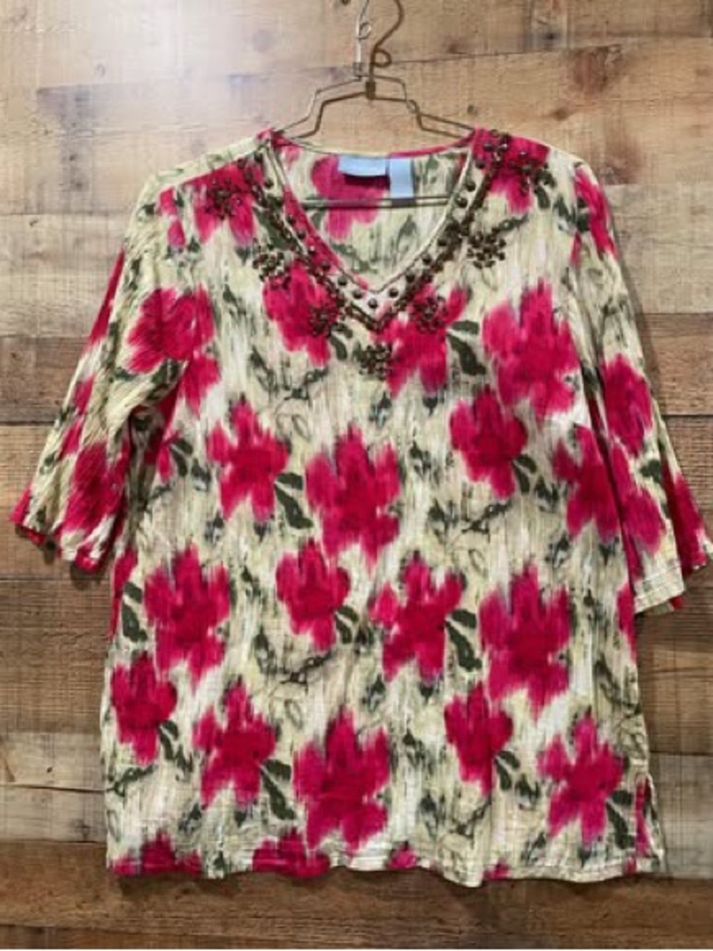 Liz & Me Cream Tunic with Bright Pink Floral Print and Beaded V-Neck Size 0X